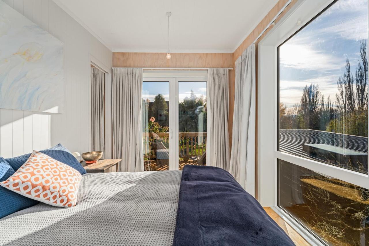 Lagoon Huts - Albert Town Holiday Unit Villa Уанака Екстериор снимка